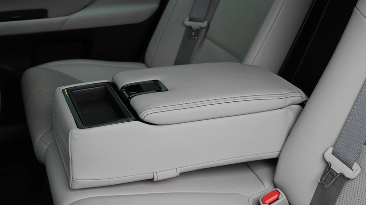 Lexus GS cena 107900 przebieg: 106564, rok produkcji 2013 z Wojcieszów małe 596